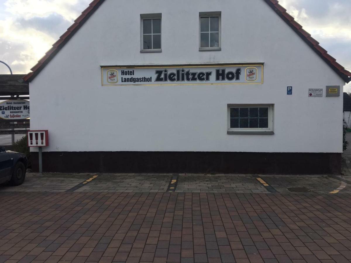 Отель Zielitzer Hof Экстерьер фото